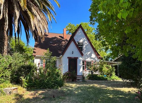 3171 Del Paso Blvd, Sacramento, CA, 95815-1426 | Card Image