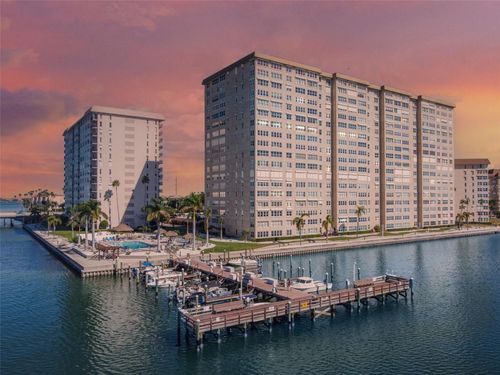 1110-5200 Brittany Dr S, ST PETERSBURG, FL, 33715-1551 | Card Image