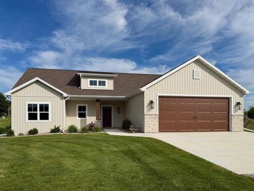 N1737 Red Cardinal Drive, Greenville, WI, 54942 | Card Image