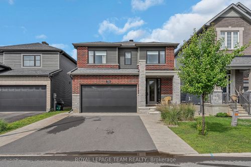 726 Coast Cir, Manotick, ON, K4M0N2 | Card Image