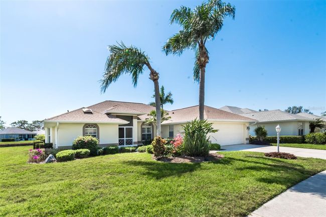 409 Bermuda Isles Circle, House other with 3 bedrooms, 3 bathrooms and null parking in VENICE FL | Image 4