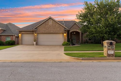 8233 Nw 159th St, Edmond, OK, 73013-5805 | Card Image