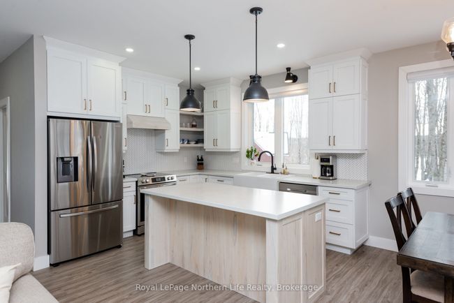 109 Greenwood Dr, House other with 3 bedrooms, 2 bathrooms and 8 parking in Bonfield ON | Image 14