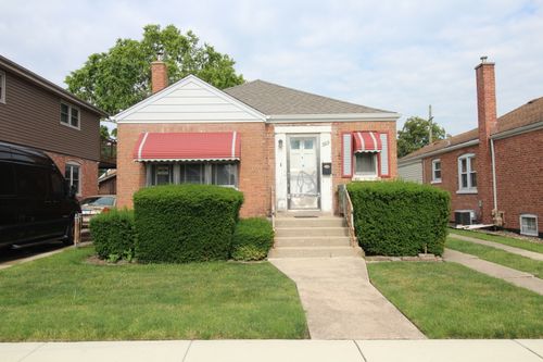 5615 S Nordica Ave, Chicago, IL, 60638-3111 | Card Image
