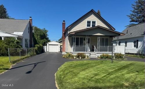 2105 Oaklawn Ave, Rotterdam, NY, 12306-4321 | Card Image