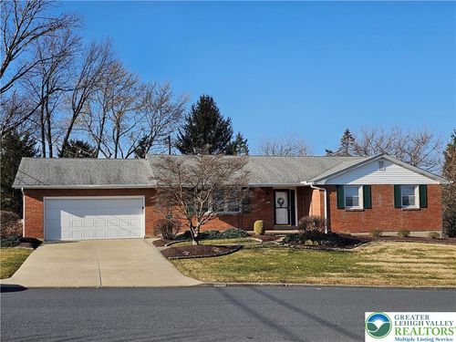 1948 Belleview Dr, Whitehall, PA, 18052-3735 | Card Image