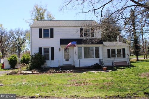 30 Landreth Ln, BRISTOL, PA, 19007-4526 | Card Image