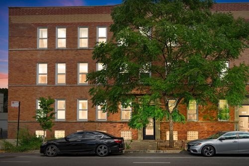 apt-e1-2027 N California Ave, Chicago, IL, 60647-0697 | Card Image