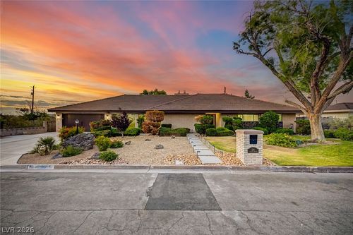 236 E Country Club Drive, Henderson, NV, 89015 | Card Image