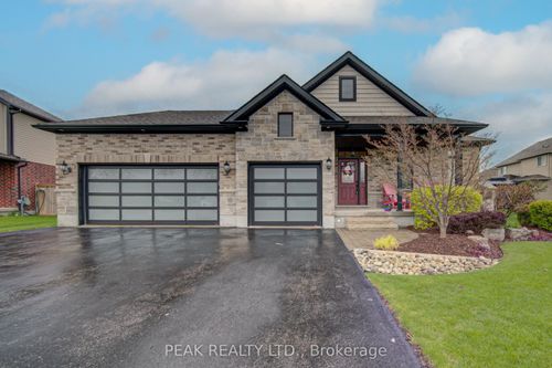 41 Bauer St, Tavistock, ON, N0B2R0 | Card Image