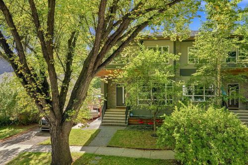 433 21 Ave Nw, Calgary, AB, T2M1J6 | Card Image