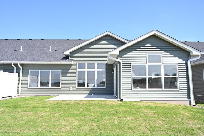 214 Ford St E, Townhouse with 3 bedrooms, 2 bathrooms and null parking in Northfield MN | Image 18