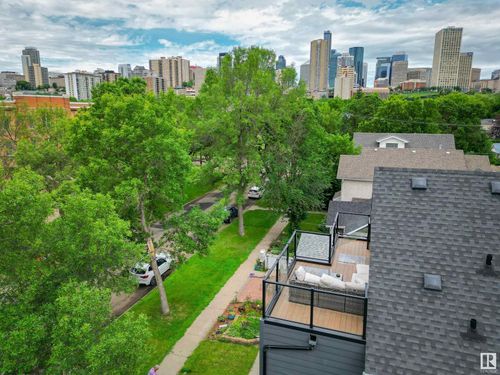 9533 101 St Nw, Edmonton, AB, T5K0W6 | Card Image