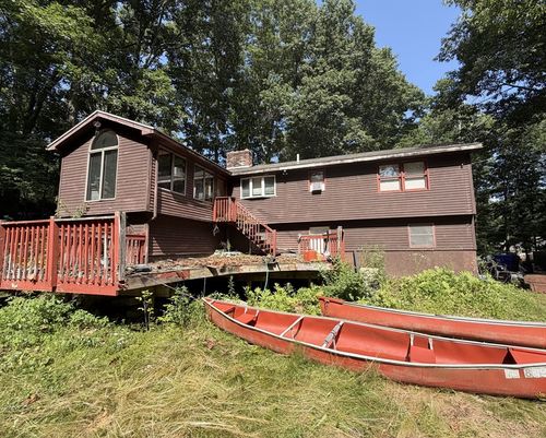 33 Juckett Hill Dr, Belchertown, MA, 01007-9412 | Card Image