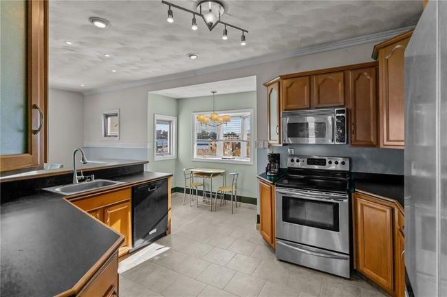 99 Smith St, House other with 2 bedrooms, 2 bathrooms and 2 parking in Bristol RI | Image 30