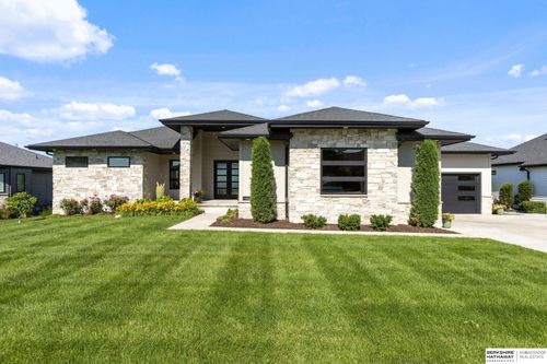 11826 N 178 Circle, Bennington, NE, 68007 | Card Image