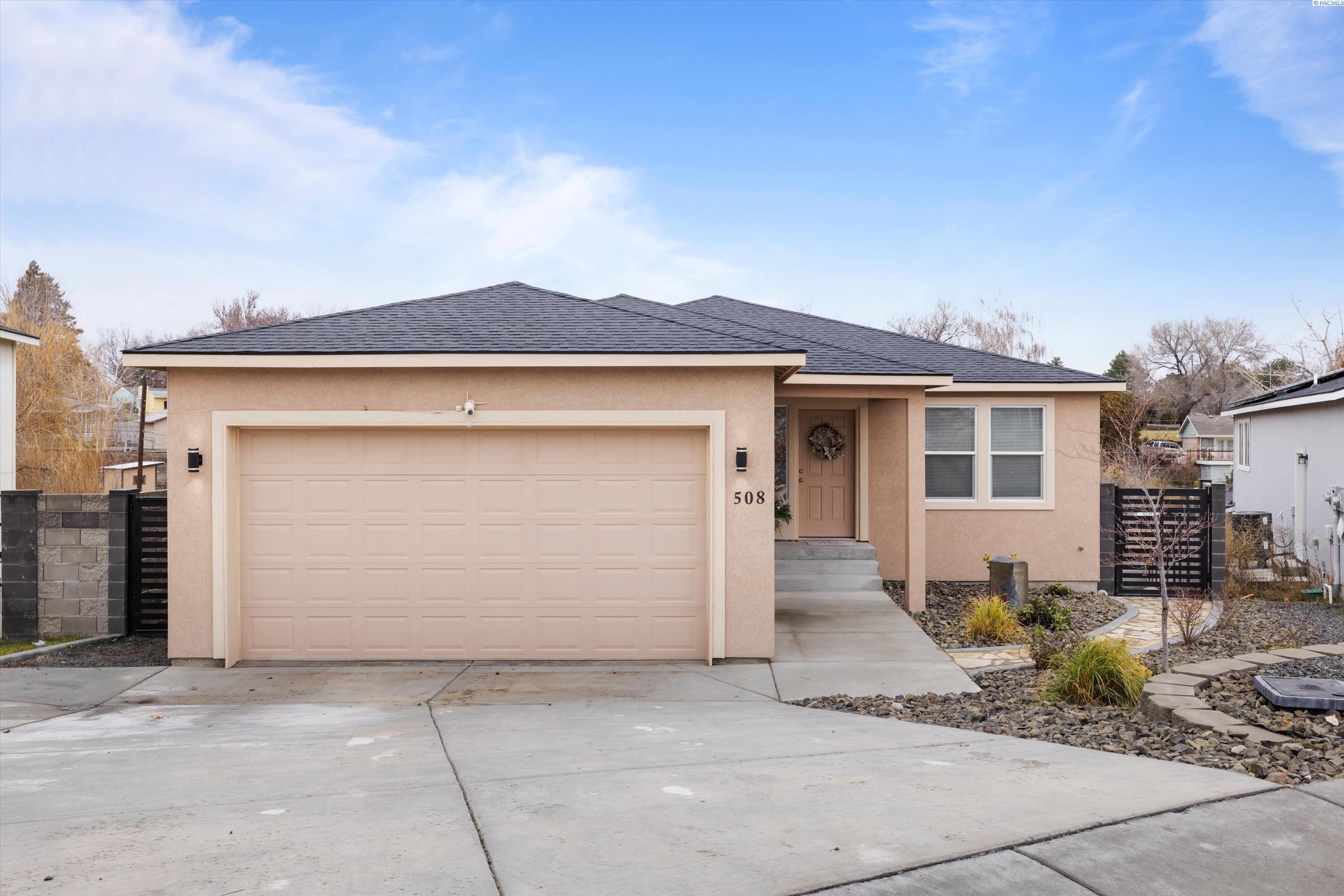 Huntington Pl, Kennewick, WA 99336