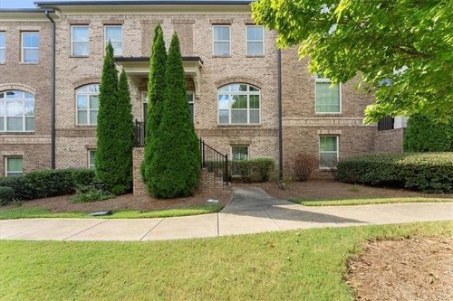 7528 Highlands Pt, Sandy Springs, GA, 30328-2887 | Card Image