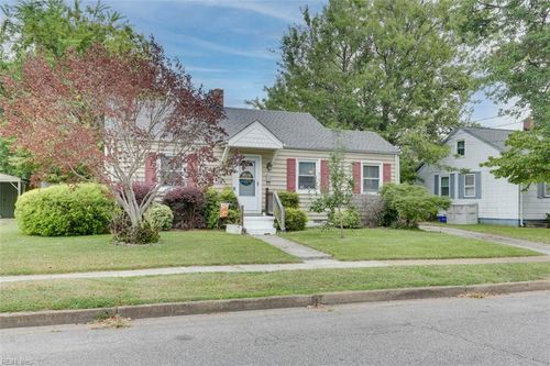 516 Gladstone Rd, Norfolk, VA, 23505-3624 | Card Image