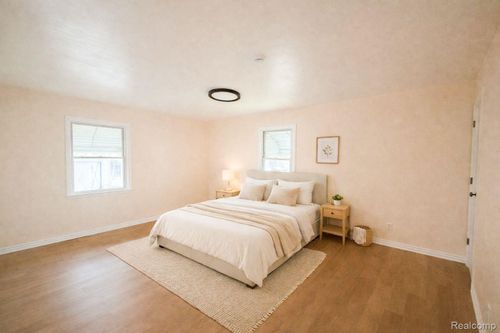 11108 Maxwell Ave, Warren, MI, 48089-5321 | Card Image