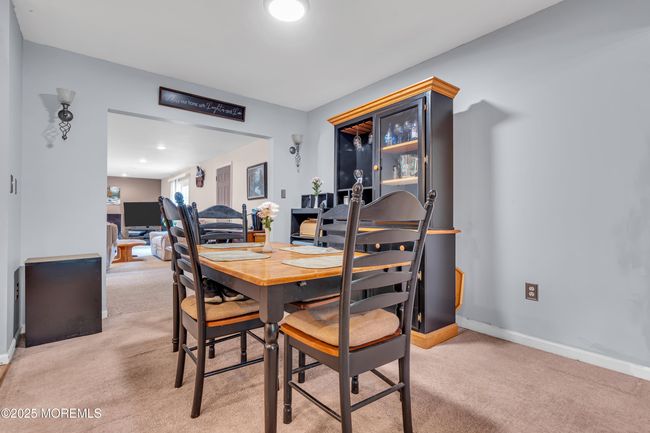 plenty of room | Image 18