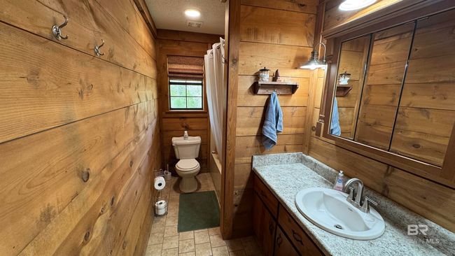 Bathroom | Image 21