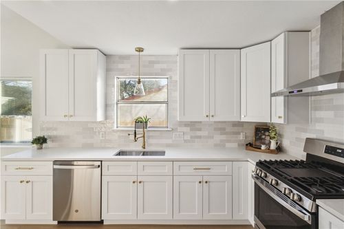 3012 Monument Dr, Round Rock, TX, 78681-3829 | Card Image