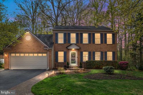 7917 Donegal Ln, Springfield, VA, 22153-2032 | Card Image