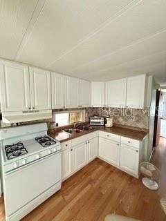 Residential in ENGLEWOOD 4
