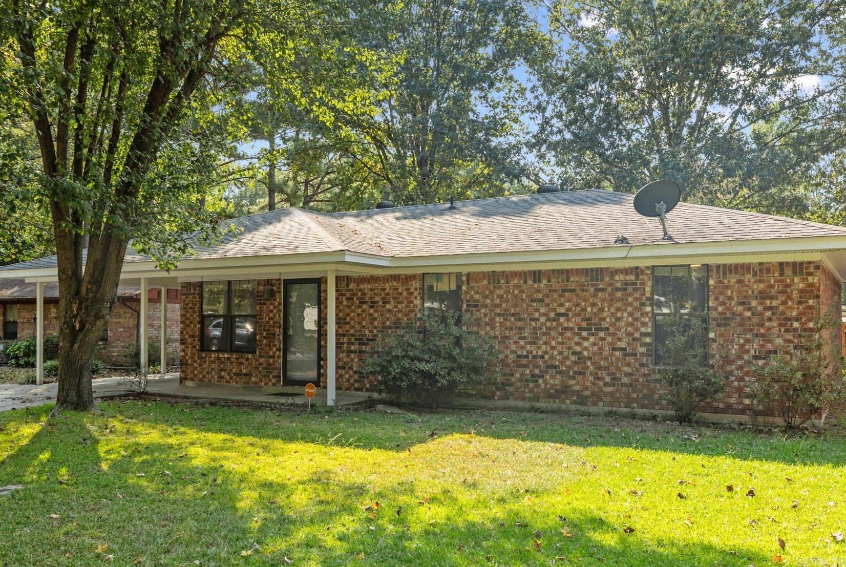 Bullock St, White Hall, AR 71602