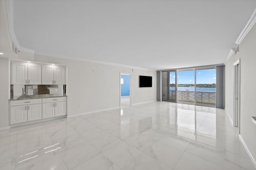 517-2760 S Ocean Blvd, Palm Beach, FL, 33480-5536 | Card Image