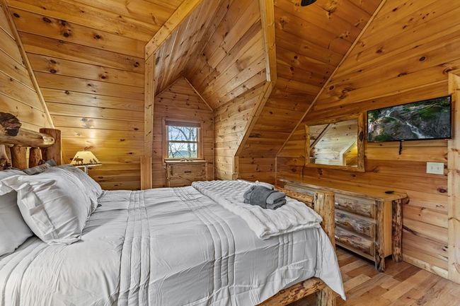 1036 Laurel Creek Trl, Home with 3 bedrooms, 4 bathrooms and null parking in Cherry Log GA | Image 25