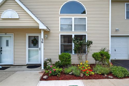 36 Village Cv, Warwick, NY, 10990-1456 | Card Image