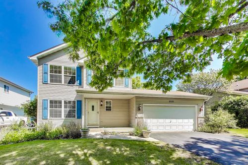 2512 Fox Meadow Dr, Crest Hill, IL, 60403-8910 | Card Image