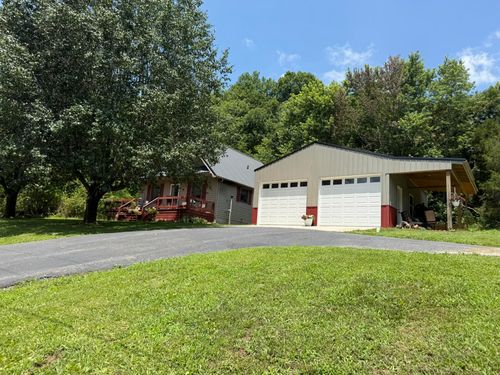 1671 Smith Grove Rd, Burkesville, KY, 42717-9351 | Card Image