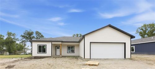 920 5th Street Terrace, Osawatomie, KS, 66064 | Card Image