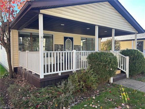 704 Main St, Dresden, OH, 43821-7502 | Card Image