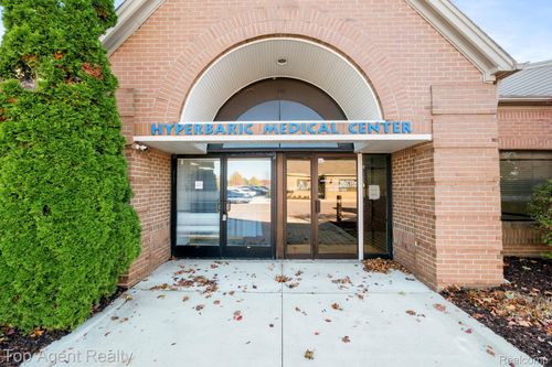 42490 Garfield Rd, Clinton Twp, MI, 48038-4200 | Card Image