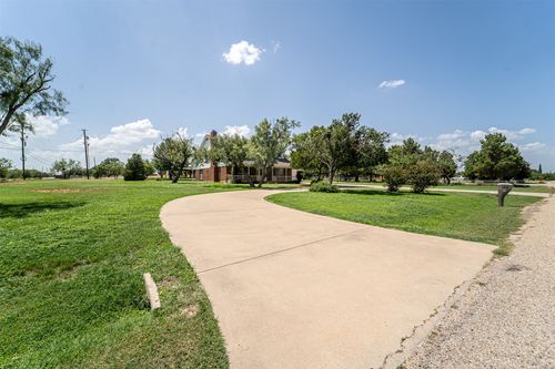 102 Five Oaks Rd, Abilene, TX, 79606-4814 | Card Image