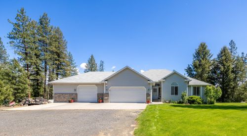 32410 N Ridge Rd, Chattaroy, WA, 99003-9618 | Card Image