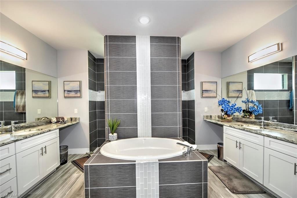 Residential in CAPE CORAL 2