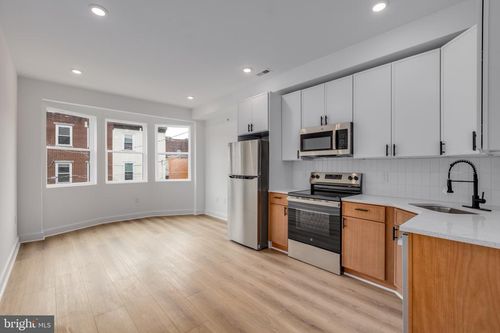 b-511 W York Street, PHILADELPHIA, PA, 19133 | Card Image