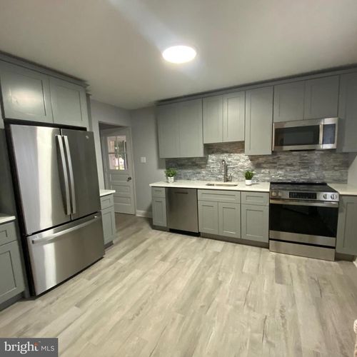 1313 Wynfield Ave, BRISTOL, PA, 19007-2548 | Card Image