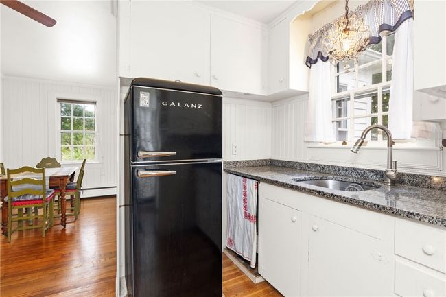 Apartment Kitchen | Image 34