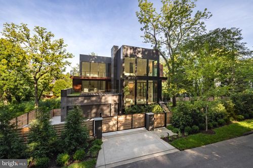 2676 Chain Bridge Rd Nw, WASHINGTON, DC, 20016-3308 | Card Image