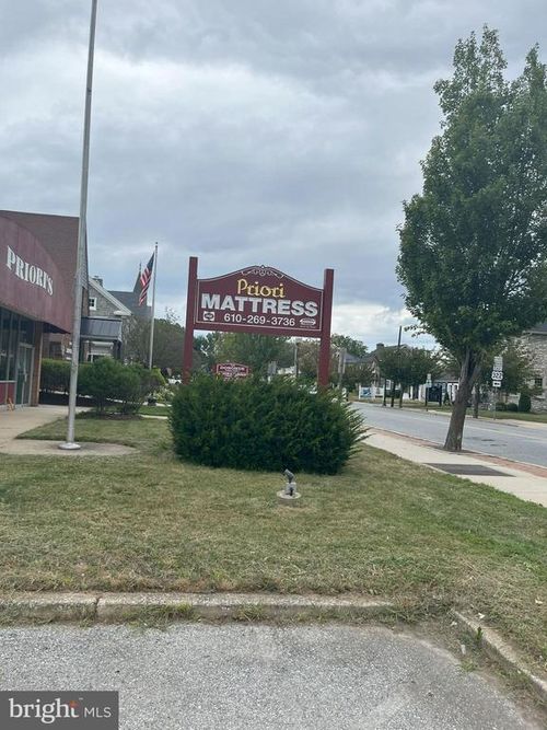 45 W Lancaster Ave, DOWNINGTOWN, PA, 19335-2846 | Card Image