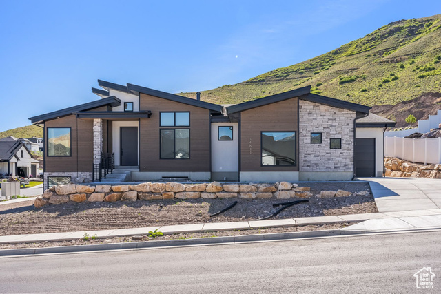 Annika Run Dr, Herriman, UT 84096