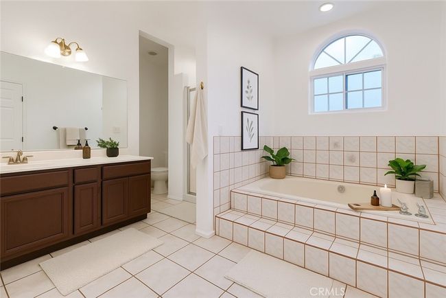 Primary Bathroom Virtually Staged | Image 26