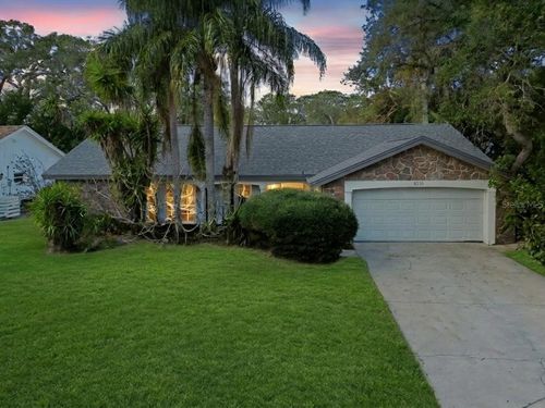 8210 Clover Hill Loop, Hudson, FL, 34667-2401 | Card Image
