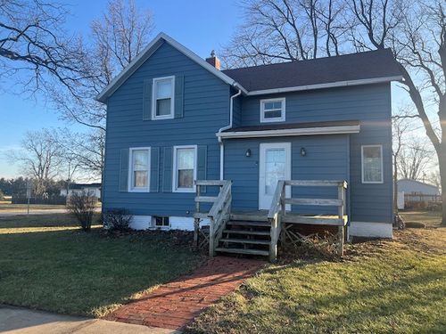 410 E Main St, Ashkum, IL, 60911-6066 | Card Image